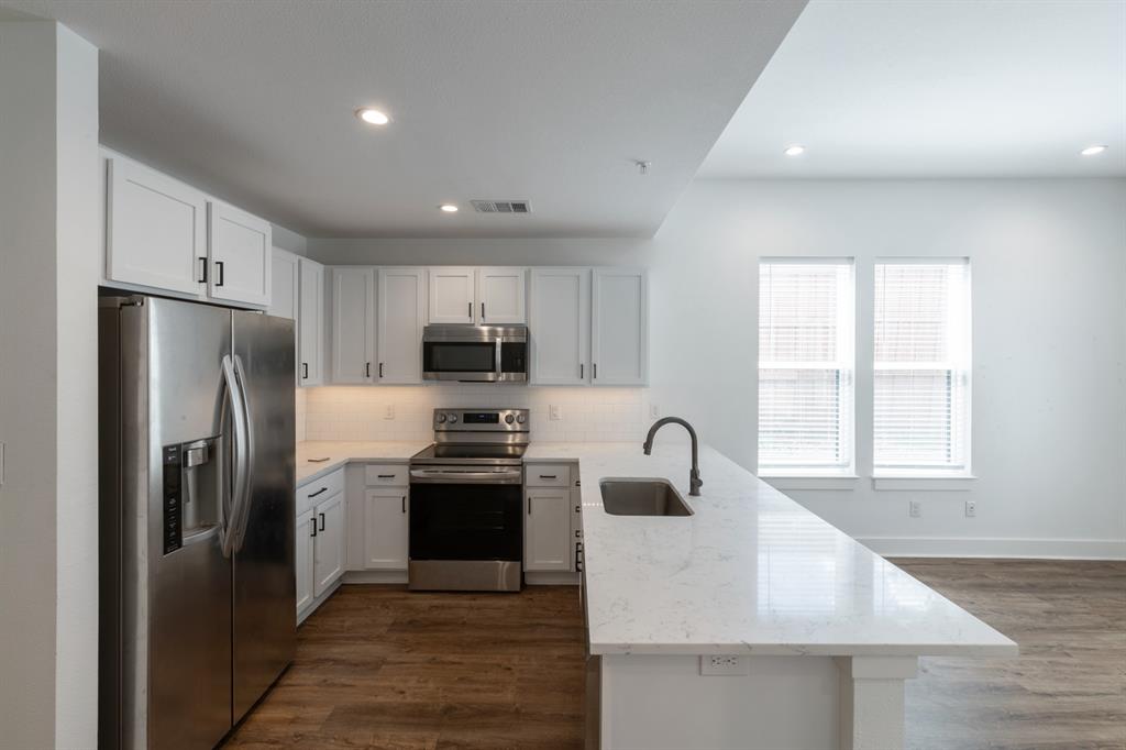 617 North Tyler Street Dallas, TX 75208 - Photo 5 of 17