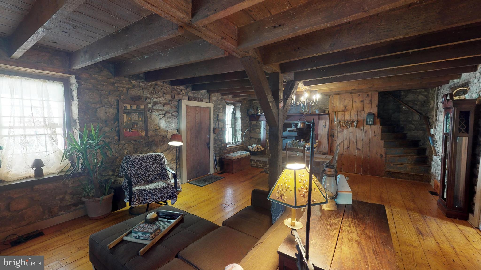 545 County Line Road Riegelsville, PA 18077 - Photo 4 of 61