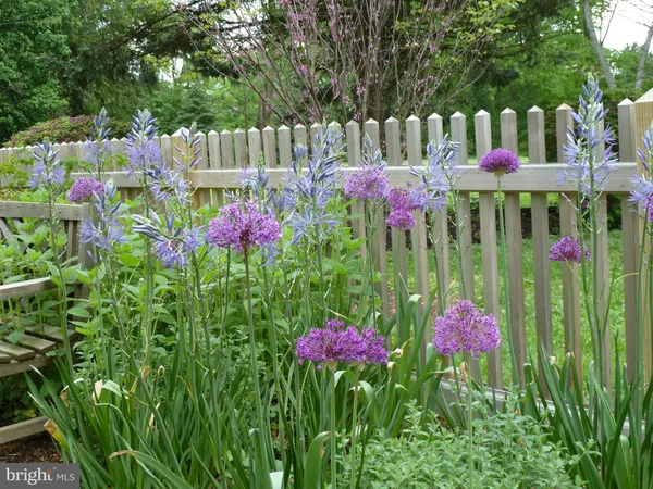 $925,000 | 92 Homestead Drive, Doylestown, PA 18901