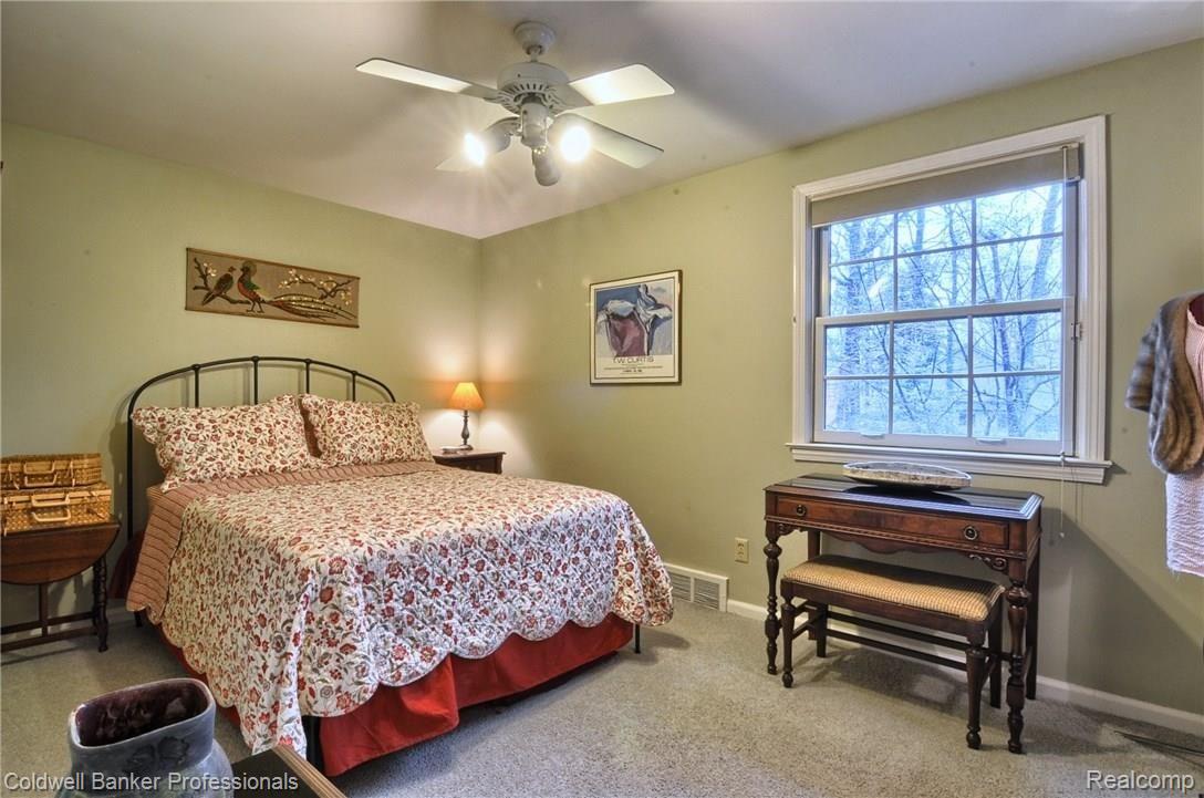 1783 Yorkshire Road Birmingham, MI 48009 - Photo 25 of 32 4th_Bedroom.jpg
