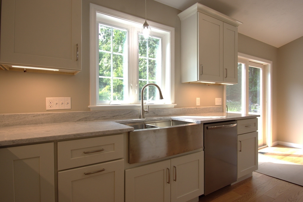 95 A F Putnam Road Charlton, MA 01507 - Photo 7 of 33 Gallery Image 7