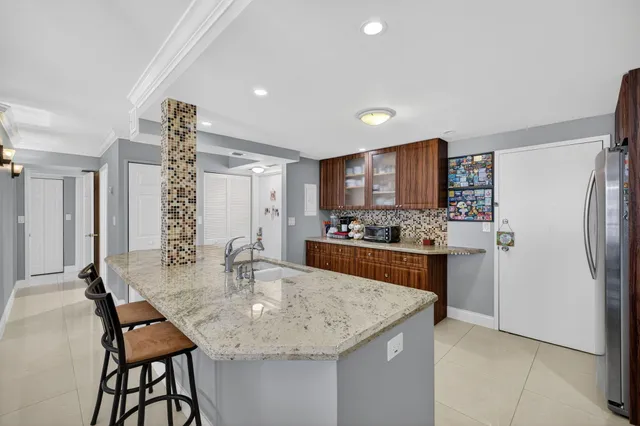 $480,000 | 1149 Hillsboro Mile, Unit 504, Hillsboro Beach, FL 33062