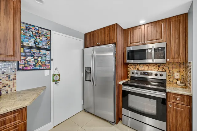 $480,000 | 1149 Hillsboro Mile, Unit 504, Hillsboro Beach, FL 33062