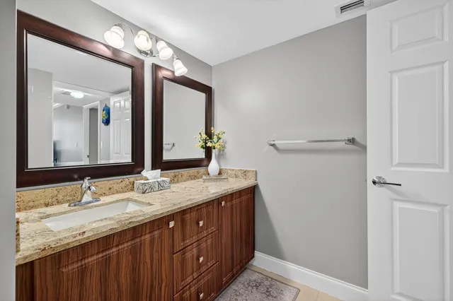 $480,000 | 1149 Hillsboro Mile, Unit 504, Hillsboro Beach, FL 33062