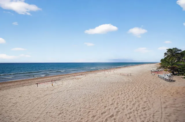 $480,000 | 1149 Hillsboro Mile, Unit 504, Hillsboro Beach, FL 33062