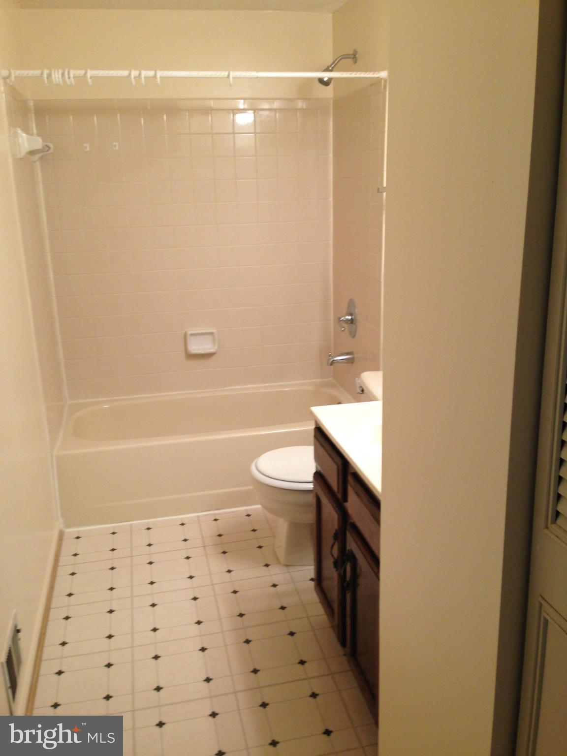 7473 Lone Star Road Lorton, VA 22079 - Photo 13 of 29 Bath