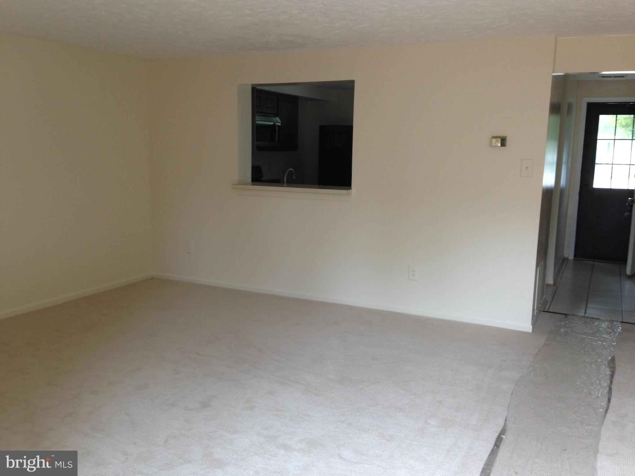 7473 Lone Star Road Lorton, VA 22079 - Photo 10 of 29 Living Room