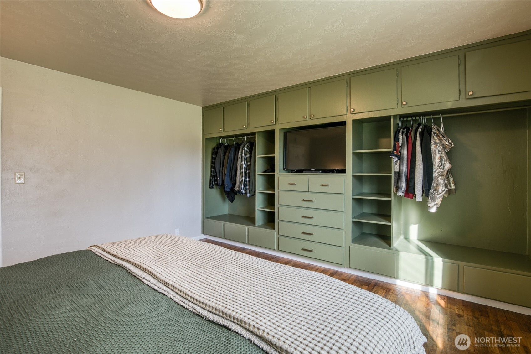 411 North 14th Street Elma, WA 98541 - Photo 11 of 21