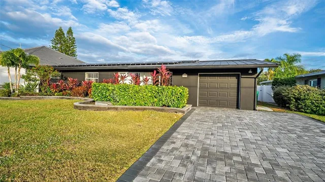 $1,299,000 | 113 Deleon Road, Cocoa Beach, FL 32931