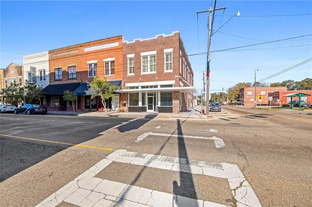 $1,200 | 223 East Thomas Street, Unit 1, Hammond, LA 70401