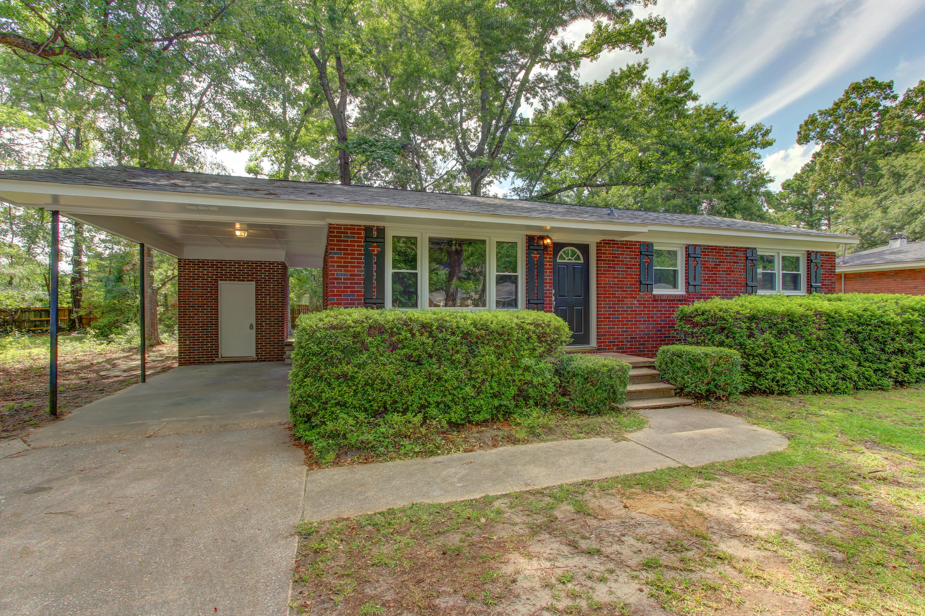831 Savage Road Charleston, SC 29414 - Photo 2 of 17 831 Savage Rd (2)