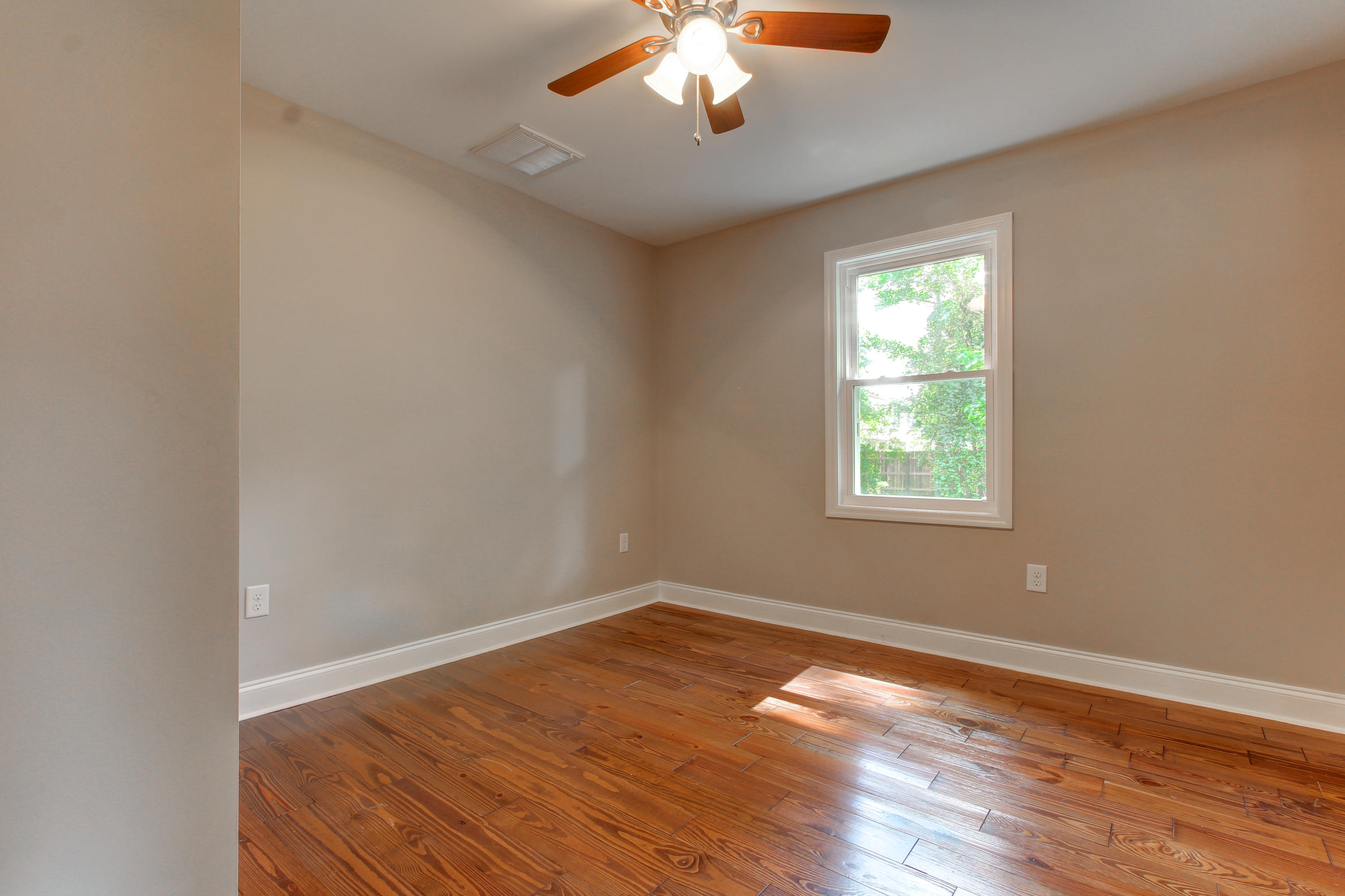 831 Savage Road Charleston, SC 29414 - Photo 13 of 17 831 Savage Rd (13)