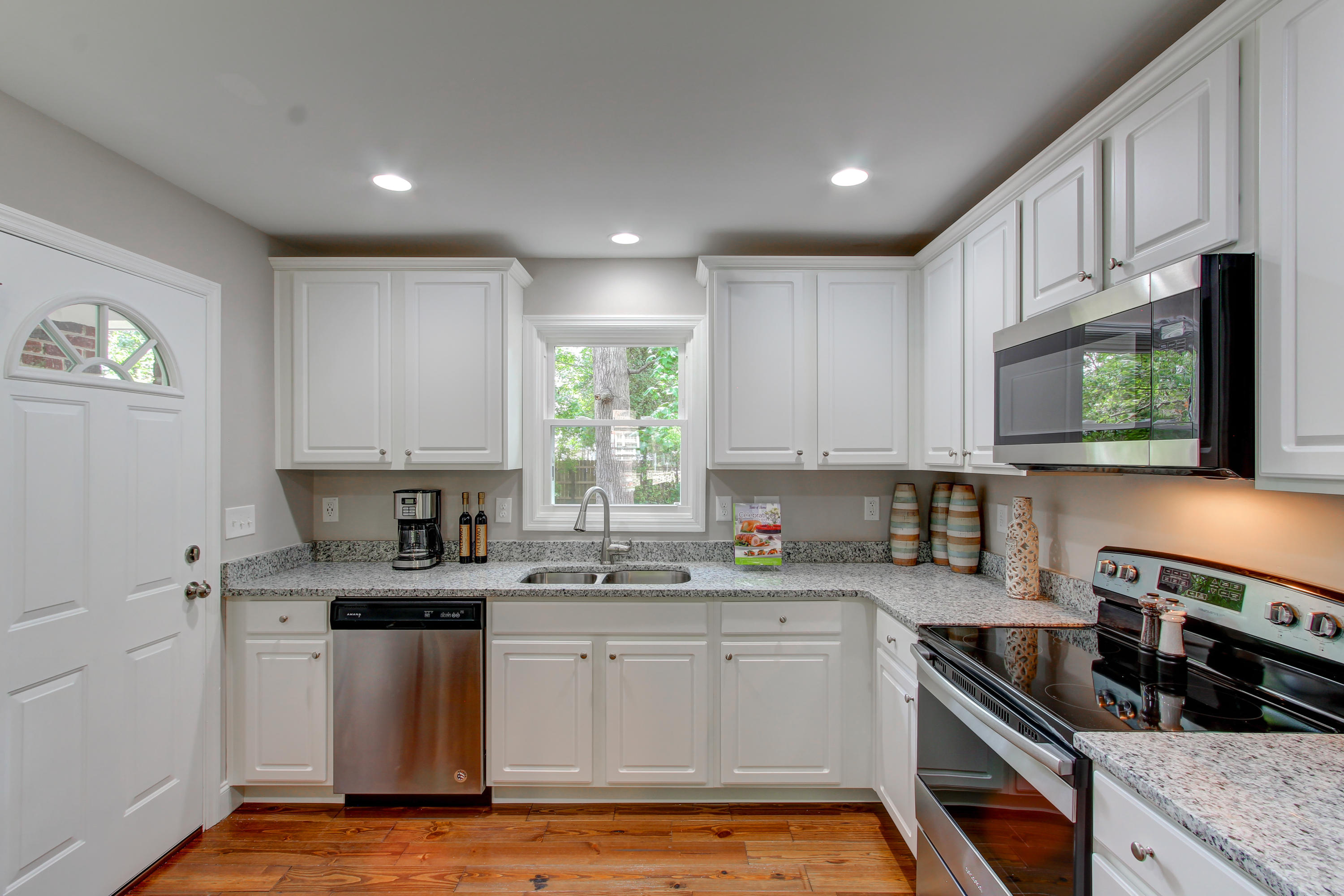 831 Savage Road Charleston, SC 29414 - Photo 7 of 17 831 Savage Rd (7)