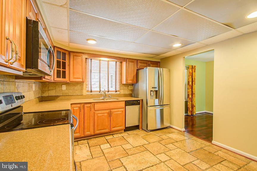916 Fall Ridge Way Gambrills, MD 21054 - Photo 12 of 32 Gallery Image 12