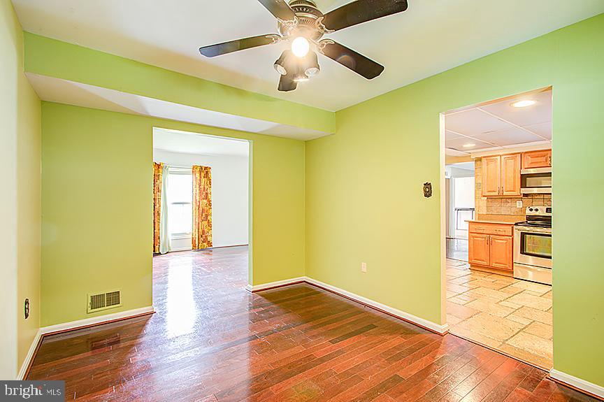 916 Fall Ridge Way Gambrills, MD 21054 - Photo 9 of 32 Gallery Image 9