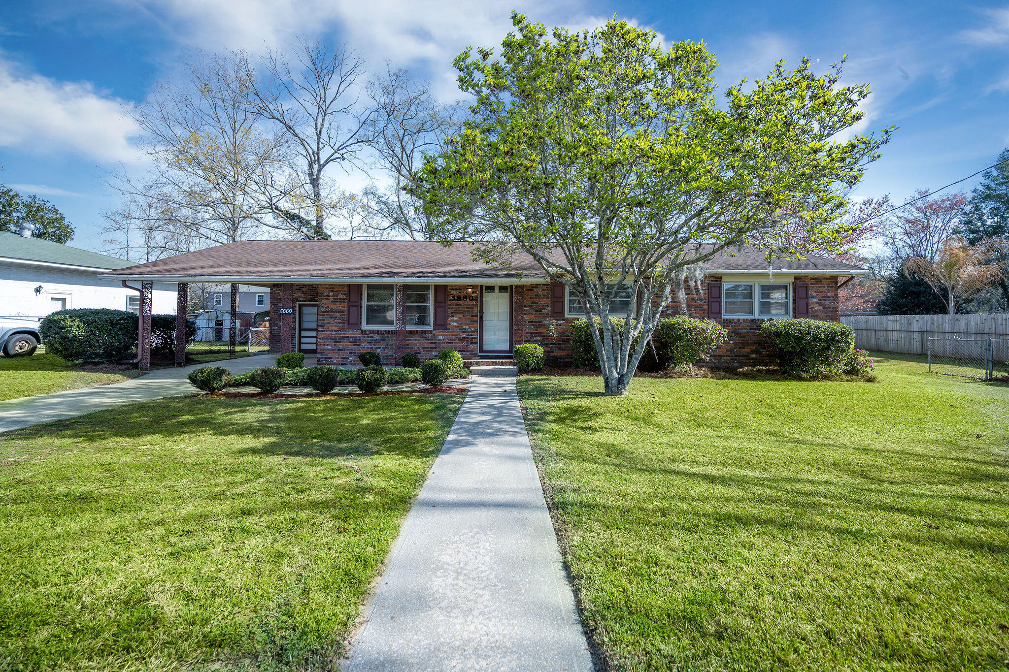 5880 North Rhett Avenue Hanahan, SC 29410 - Photo 1 of 22 Welcome Home!