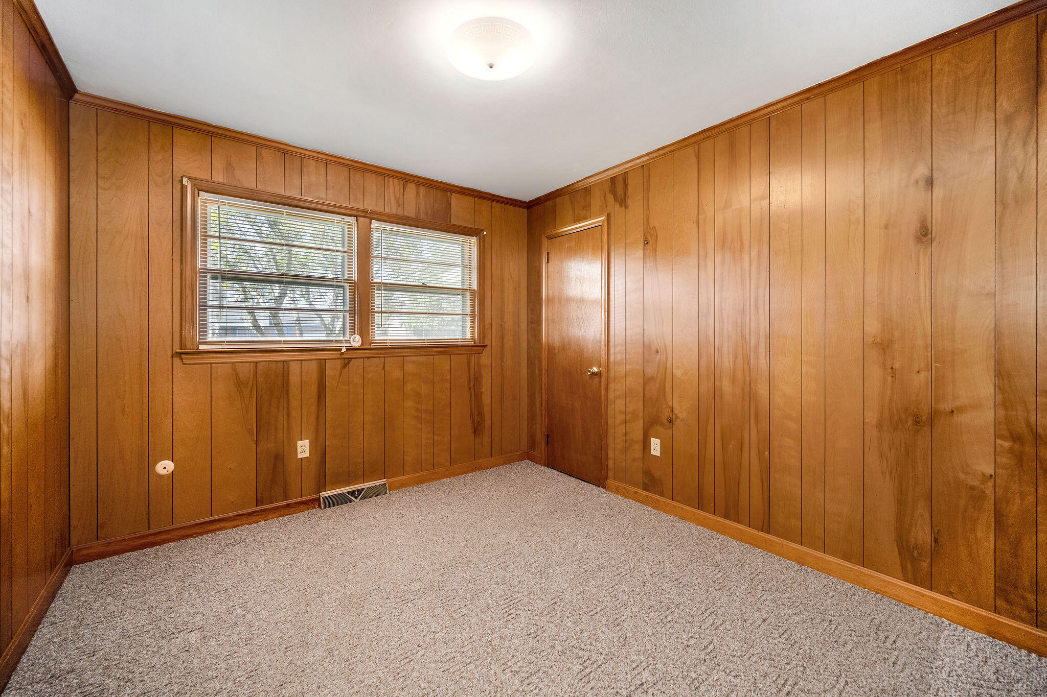 5880 North Rhett Avenue Hanahan, SC 29410 - Photo 15 of 22 Second Bedroom