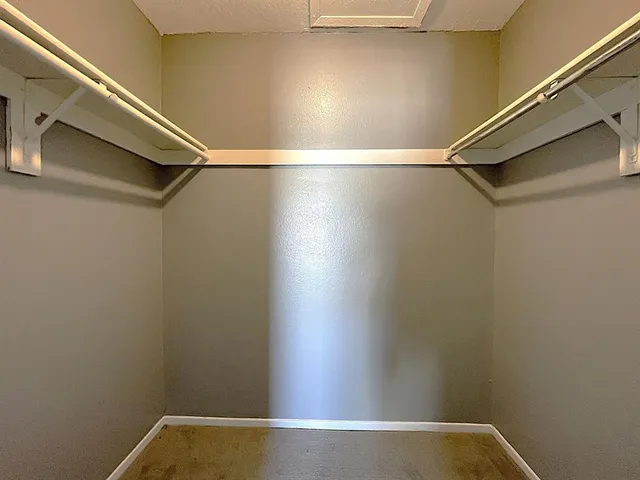 $1,500 | 2107 Knoll Crest Drive, Arlington, TX 76014