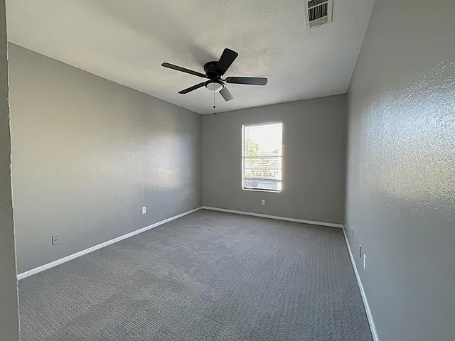 $1,500 | 2107 Knoll Crest Drive, Arlington, TX 76014