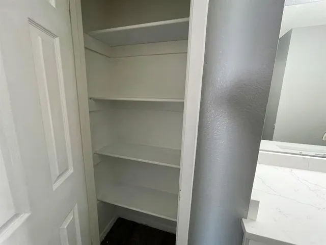 $1,500 | 2107 Knoll Crest Drive, Arlington, TX 76014