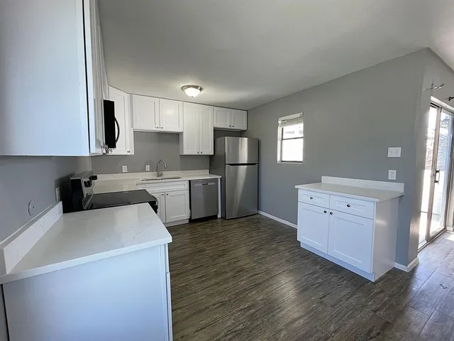 $1,500 | 2107 Knoll Crest Drive, Arlington, TX 76014