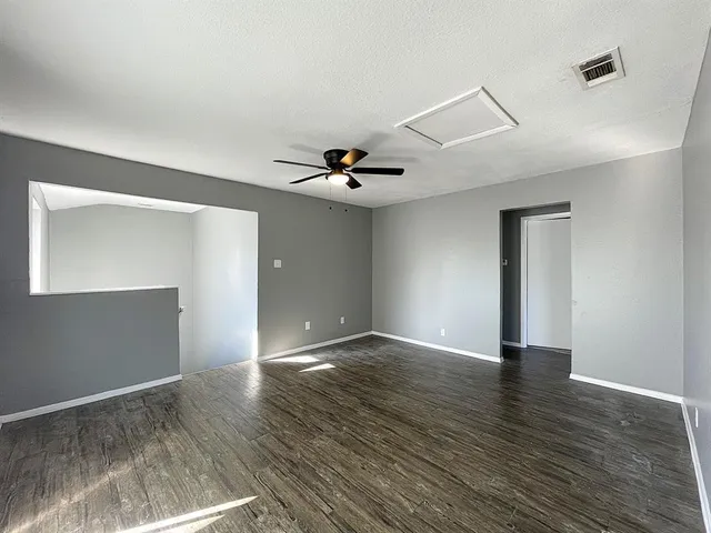 $1,500 | 2107 Knoll Crest Drive, Arlington, TX 76014