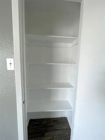 $1,500 | 2107 Knoll Crest Drive, Arlington, TX 76014