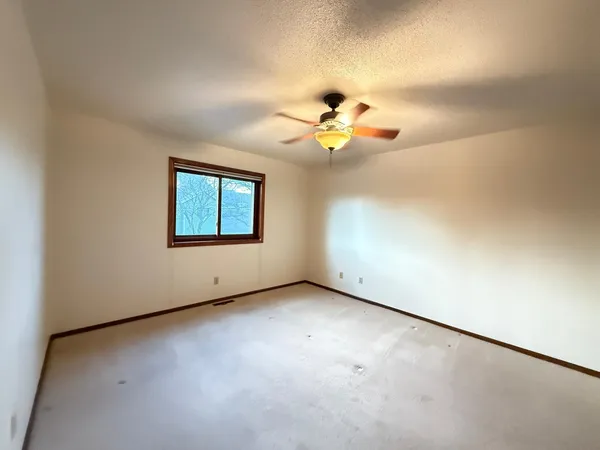 $125,800 | 500 Etna Street, Unit 203, St. Paul, MN 55106