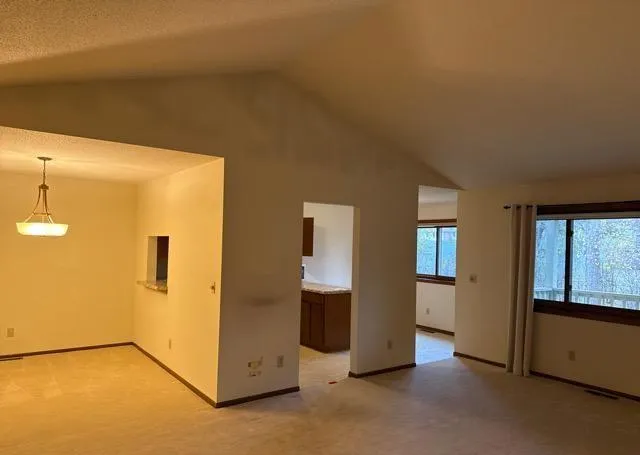 $148,000 | 500 Etna Street, St. Paul, MN 55106