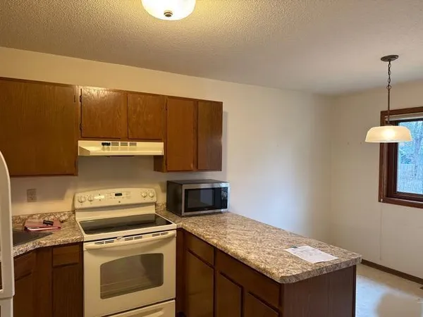 $125,800 | 500 Etna Street, Unit 203, St. Paul, MN 55106