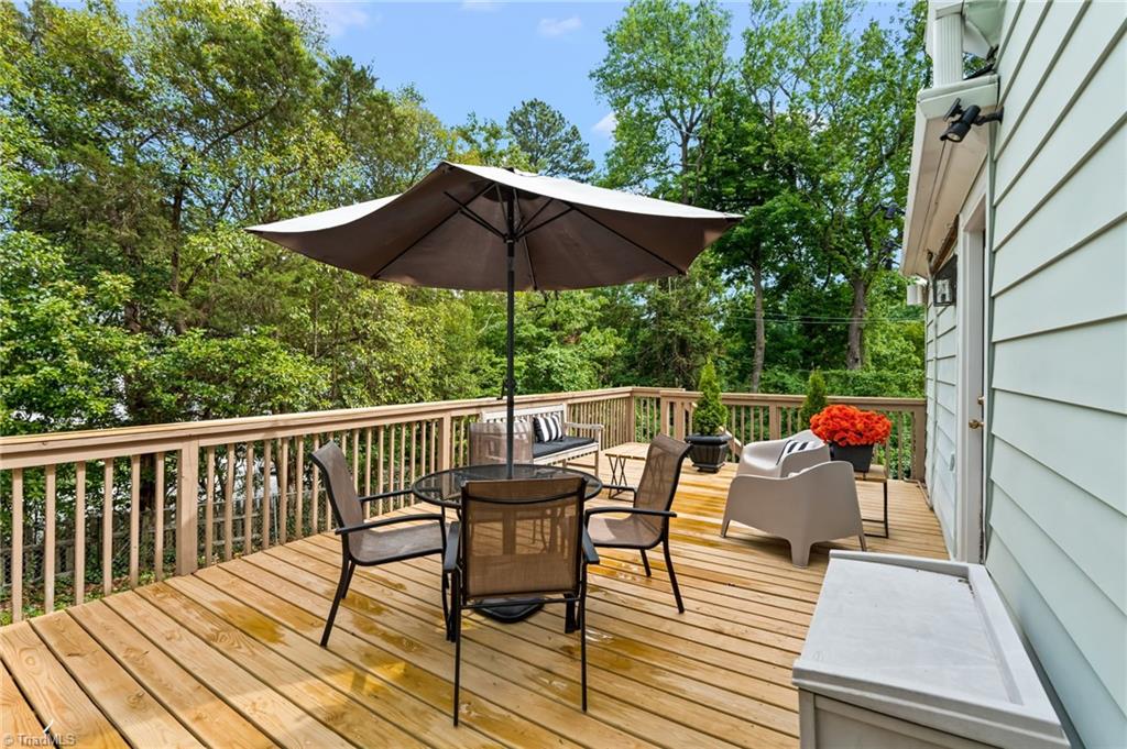 405 Edgedale Drive High Point, NC 27262 - Photo 32 of 38