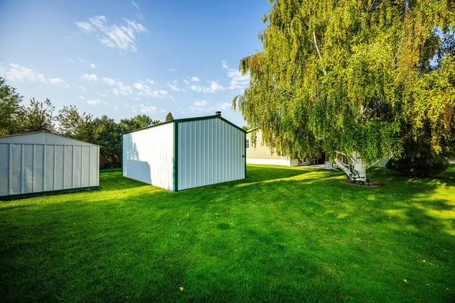 $399,000 | 617 Broadway Avenue, Dayton, WY 82836