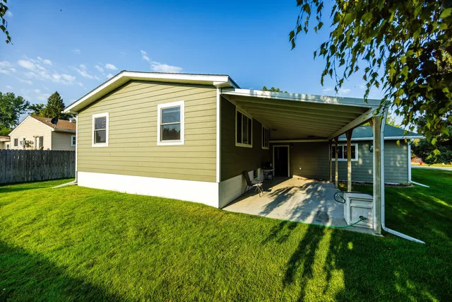 $399,000 | 617 Broadway Avenue, Dayton, WY 82836