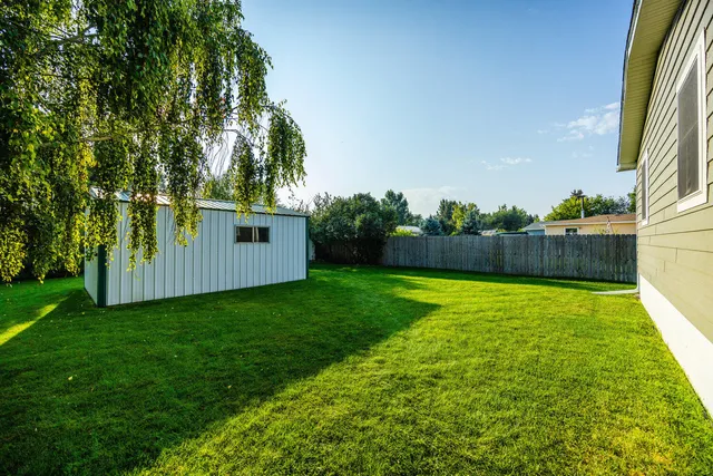 $399,000 | 617 Broadway Avenue, Dayton, WY 82836