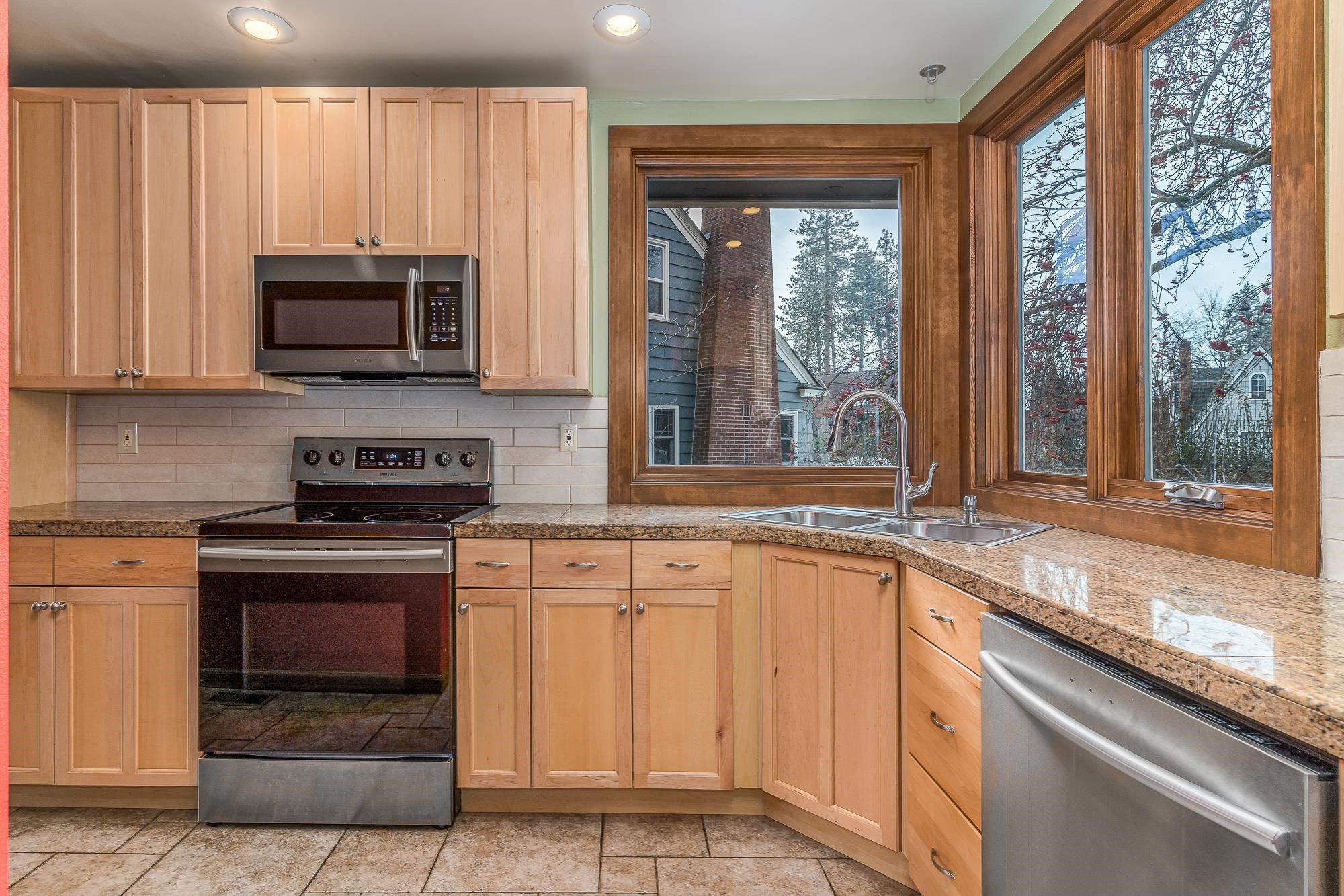 2721 South Rhyolite Road Spokane, WA 99203 - Photo 10 of 33 Gallery Image 10