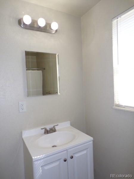 1125 Dallas Street Aurora, CO 80010 - Photo 11 of 16