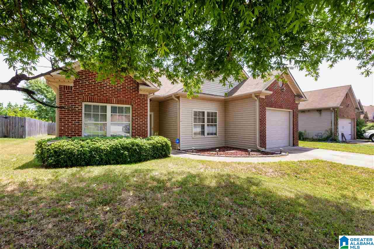 121 Merimeadows Drive Calera, AL 35040 - Photo 3 of 25