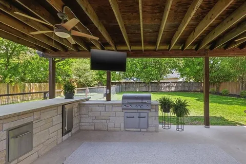 $680,000 | 4405 Westlake Drive, Fort Worth, TX 76109