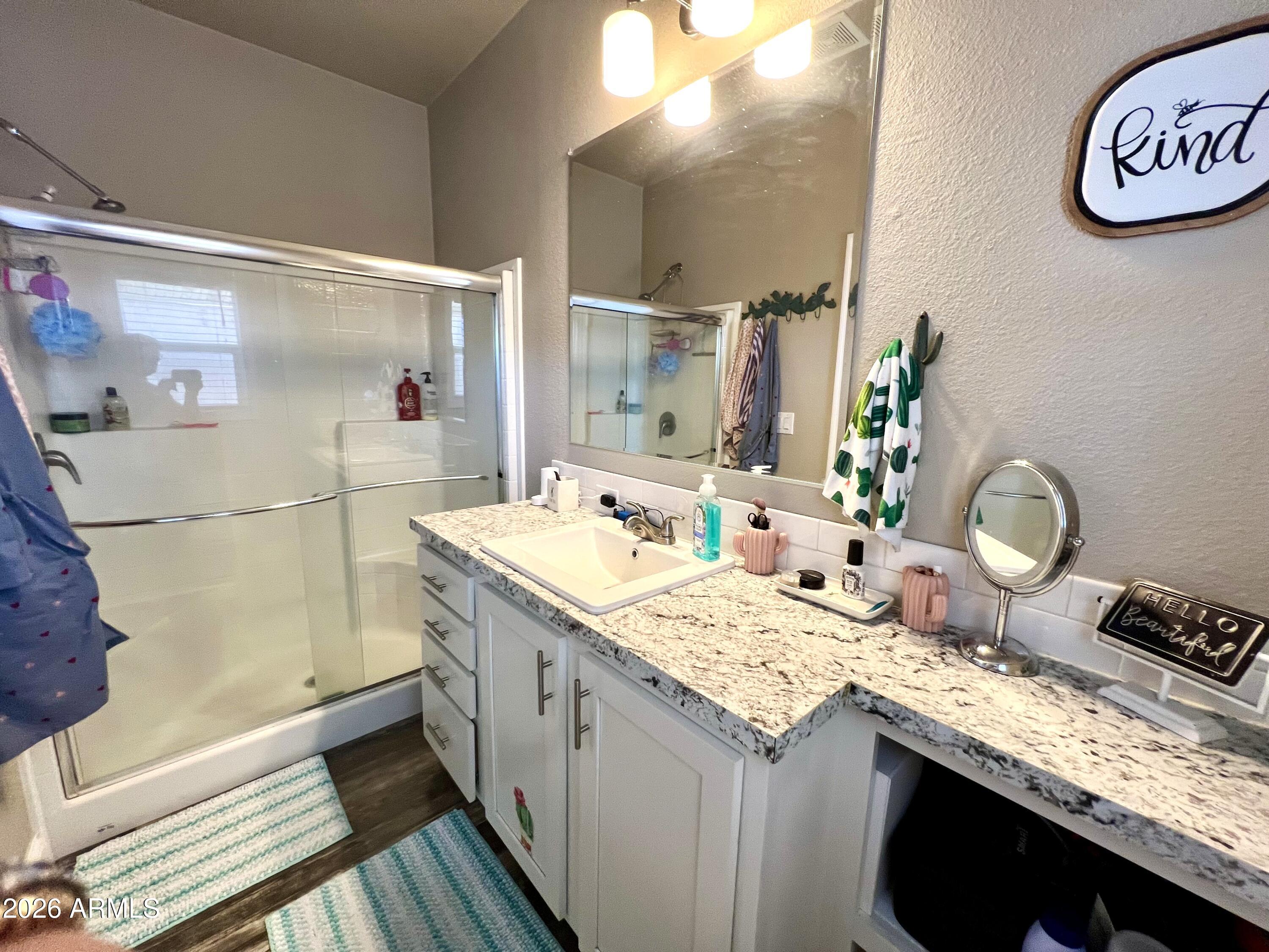 1023 Thorton Road Camp Verde, AZ 86322 - Photo 25 of 57 Primary bathroom2