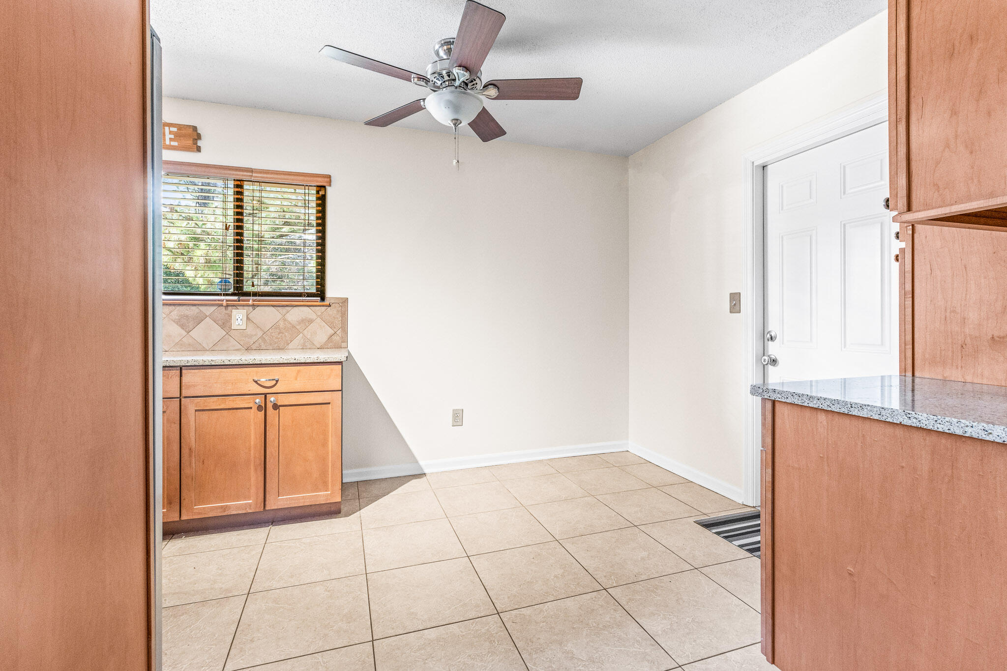 208 Deluna Road Southwest Fort Walton Beach, FL 32548 - Photo 9 of 31 208 SW Deluna-6