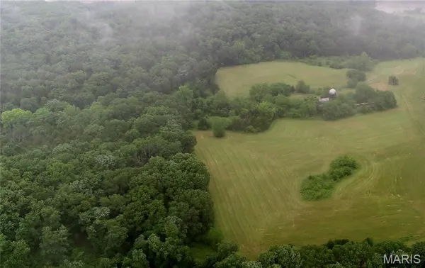 $1,652,400 | 16286 Maries Rod 303, Vienna, MO 65582