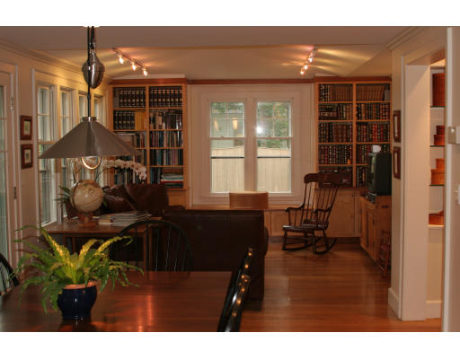 4 Brookfield Road Wellesley, MA 02481 - Photo 3 of 7