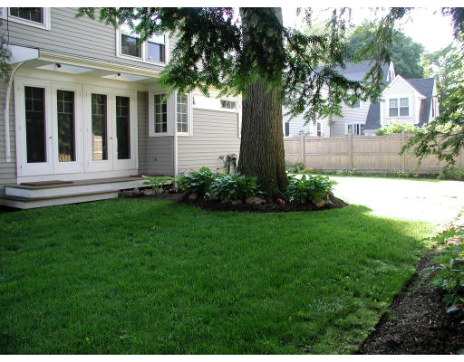 4 Brookfield Road Wellesley, MA 02481 - Photo 5 of 7