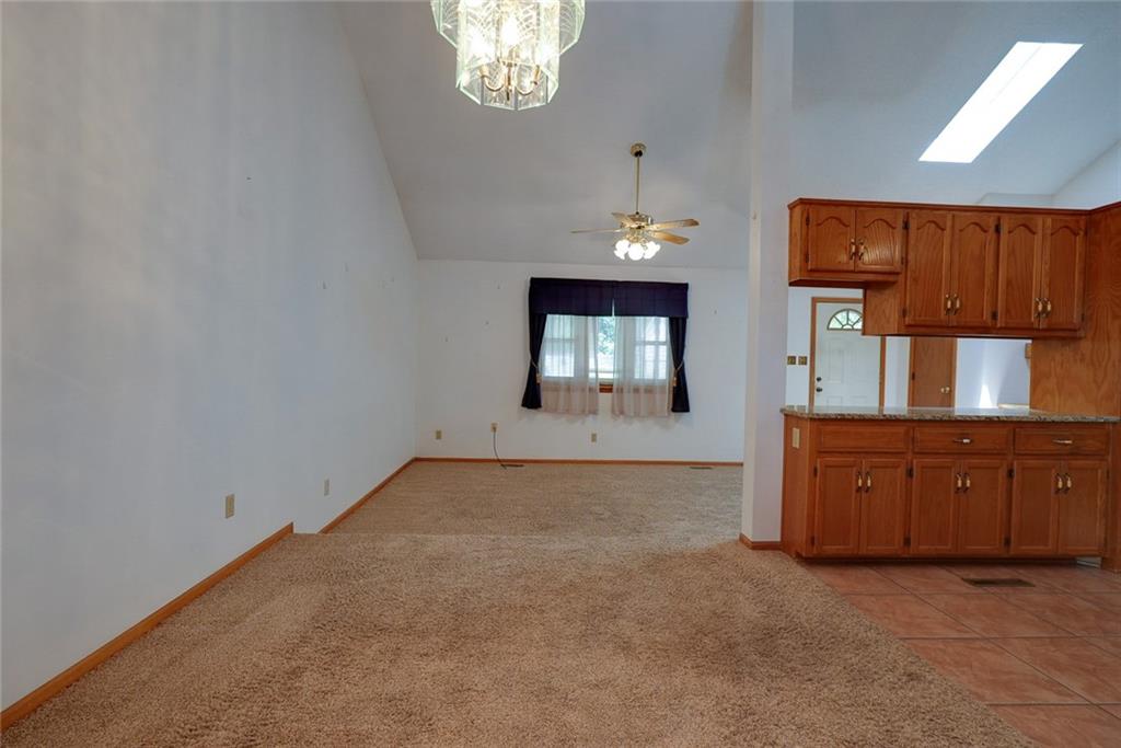 1211 North Davis Road Independence, MO 64056 - Photo 6 of 33