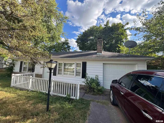 $79,900 | 2214 West Arrowhead Lane, Peoria, IL 61604