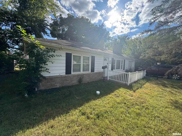 $79,900 | 2214 West Arrowhead Lane, Peoria, IL 61604