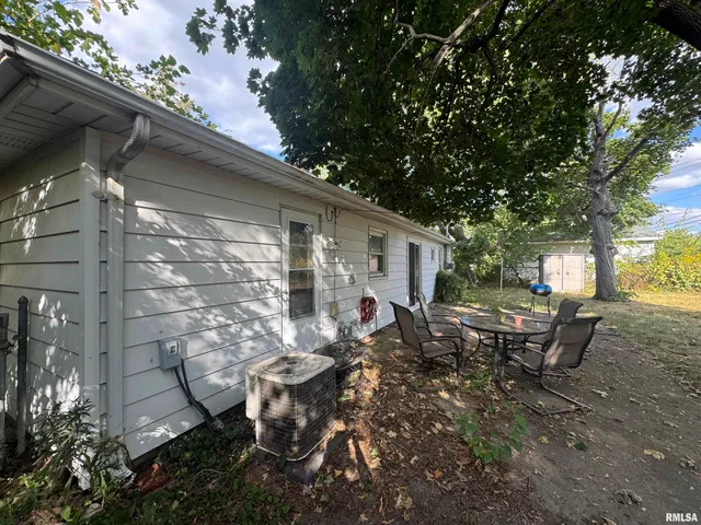 $79,900 | 2214 West Arrowhead Lane, Peoria, IL 61604