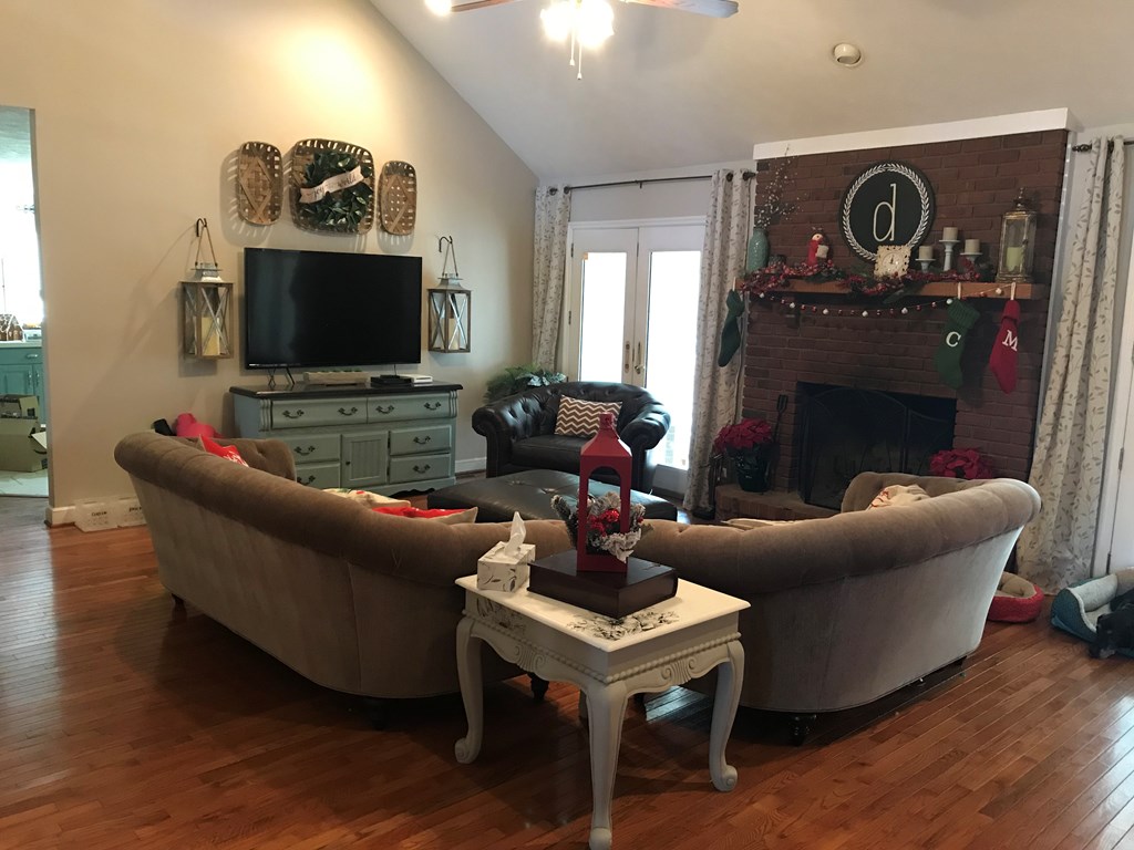 239 John Howard Road Shiloh, GA 31826 - Photo 3 of 29 Family Room