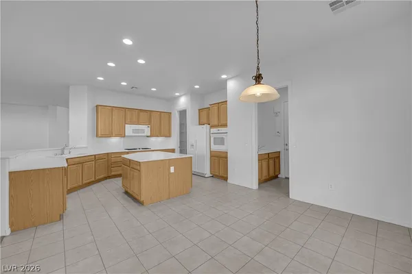 $2,595 | 2184 Waterton Rivers Drive, Henderson, NV 89044