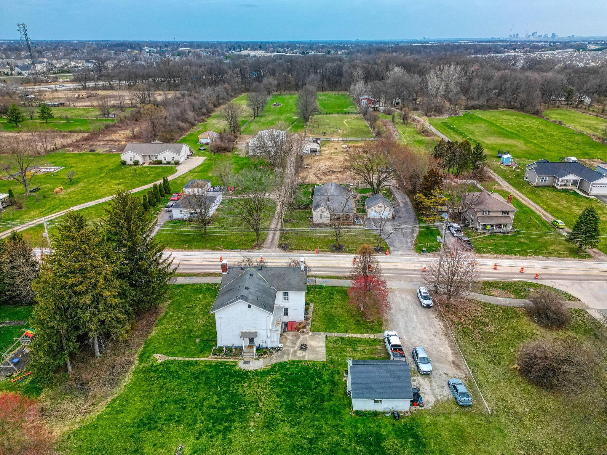 2371 Holton Road Grove City, OH 43123 - Photo 6 of 62 2629 Holton Rd (26)